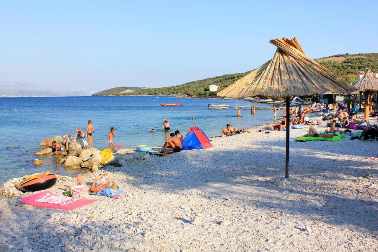 Apartments By The Sea Slatine, Ciovo - 11047 Bagian luar foto