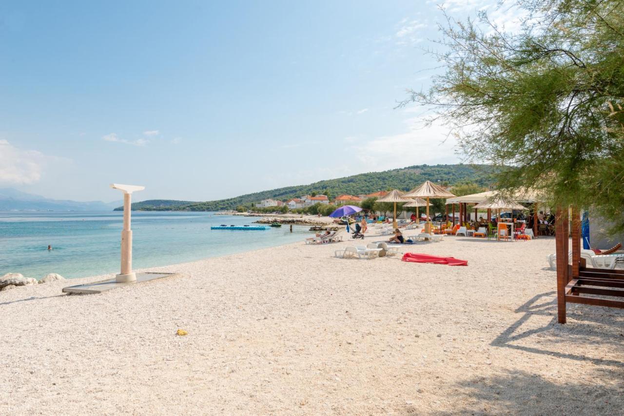Apartments By The Sea Slatine, Ciovo - 11047 Bagian luar foto