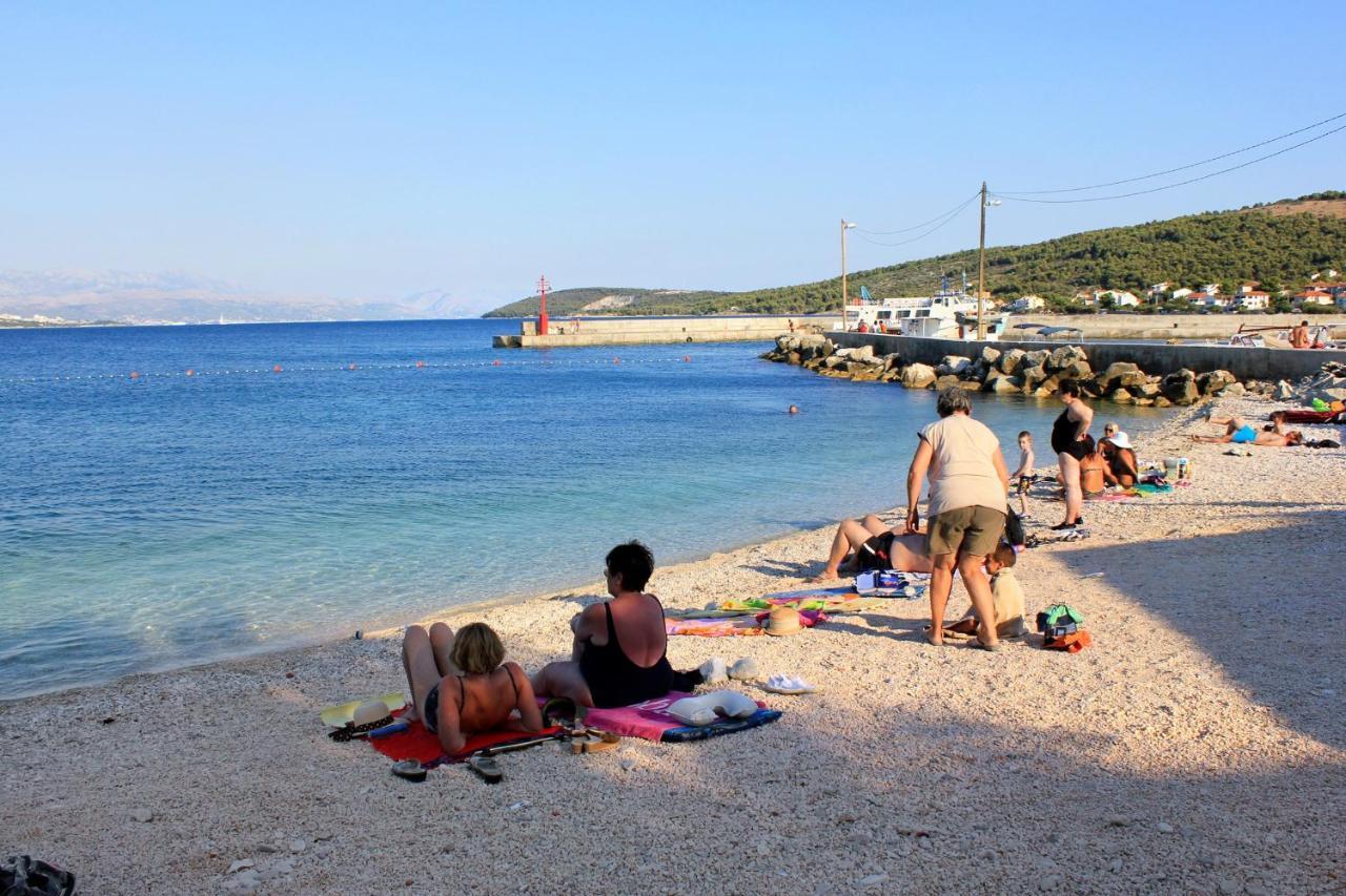 Apartments By The Sea Slatine, Ciovo - 11047 Bagian luar foto