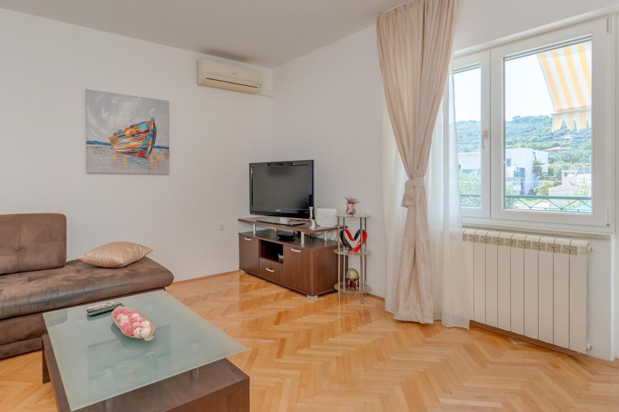 Apartments By The Sea Slatine, Ciovo - 11047 Ruang foto