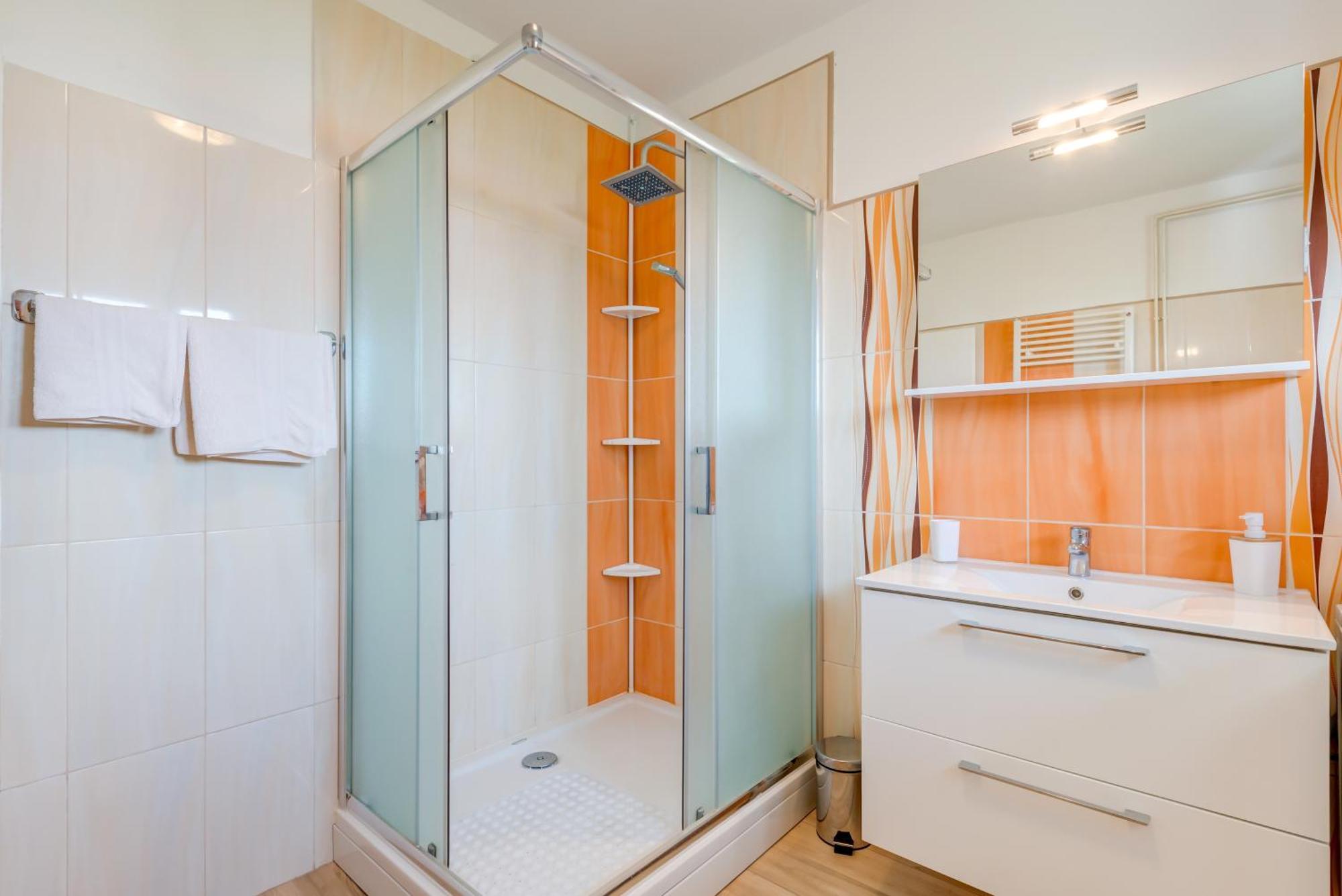 Apartments By The Sea Slatine, Ciovo - 11047 Ruang foto